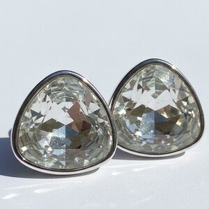 Stunning swan Swarovski vintage faceted crystal silver tone pierced Earrings ⭐️